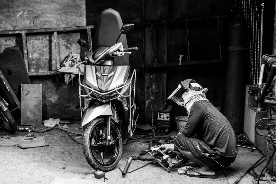 Thợ rửa khoang máy