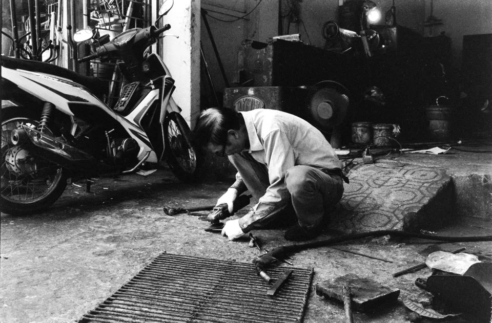 Cầu nâng sửa xe